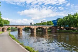 Mehr über den Artikel erfahren Saar-Mosel-Radweg: Etappen, Highlights und Tipps