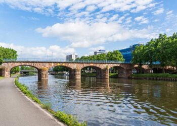 Saar bei Saarbrücken (depositphotos.com)